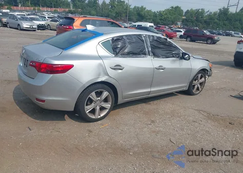 2014 Acura Ilx 2.0L z USA, uszkodzony, nr VIN 19VDE1F78EE008173